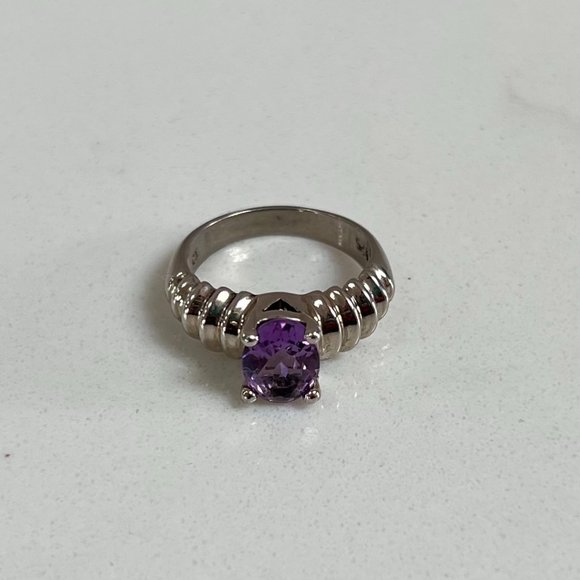 Sundance Amethyst Sterling Silver Handmade Ring | Vintage Artisan Jewelry - Picture 4 of 16